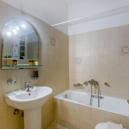 Charming Apartment In The Heart Of Plaka Athens Exterior photo