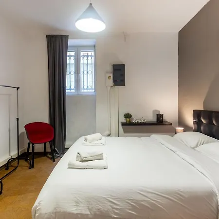 Charming Apartment In The Heart Of Plaka Athens Exterior photo