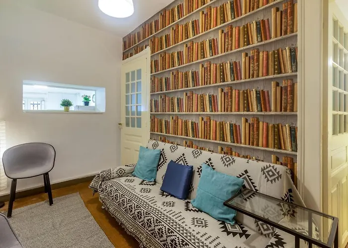 Charming Apartment In The Heart Of Plaka