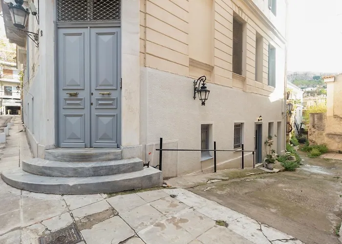 Charming Apartment In The Heart Of Plaka